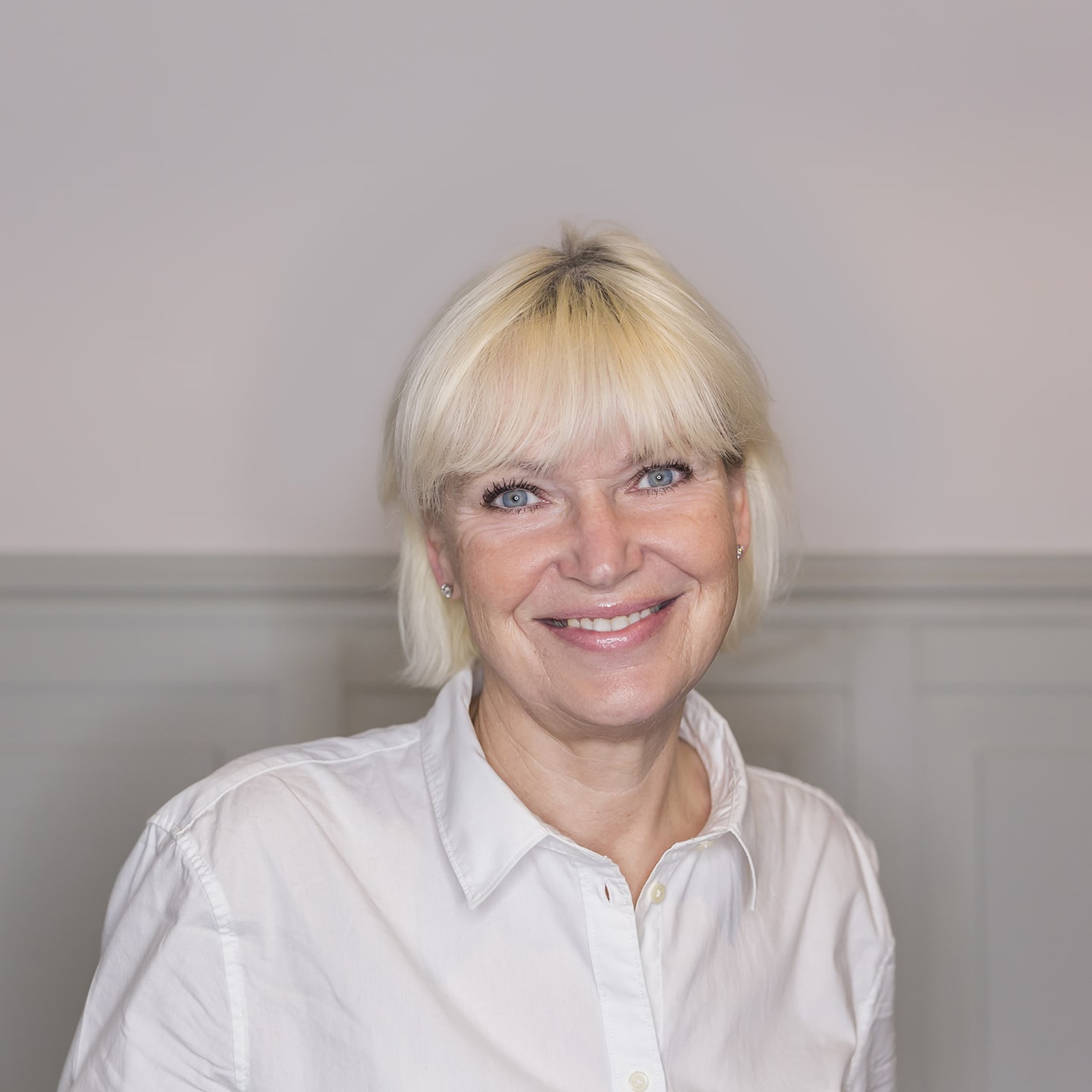 help me stop team member lisa